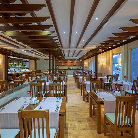 Szálloda Dobedan Comfort 